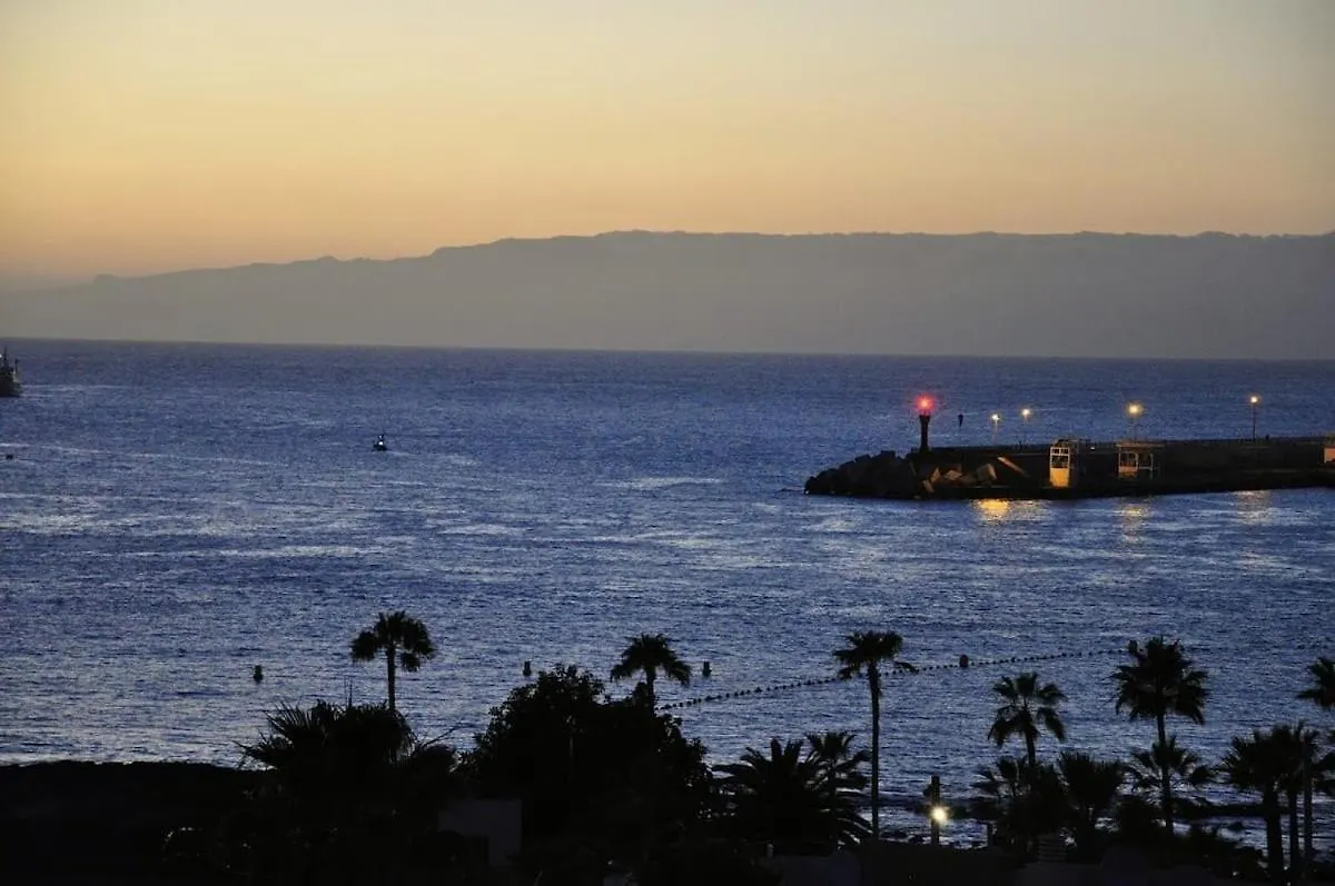 Loscristianos Front Line Of Ocean Wifi Los Cristianos  Spanien